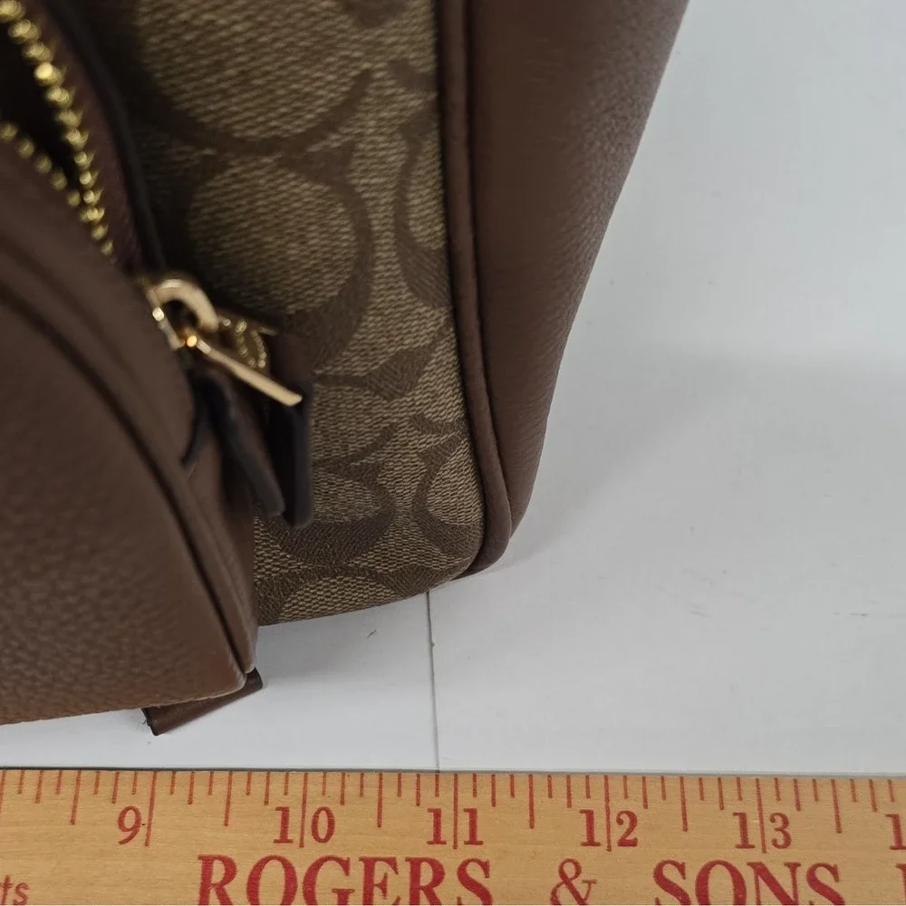 Coach Signature Backpack Brown Tan Gold Hardware Zip Closure Front Zip Pocket